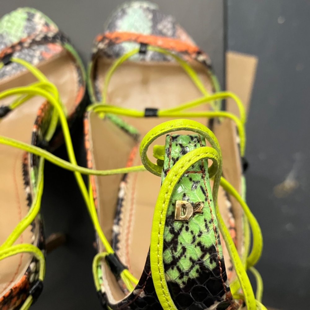 Dsquared Riri lace up neon snake print heels - Picture 4 of 8